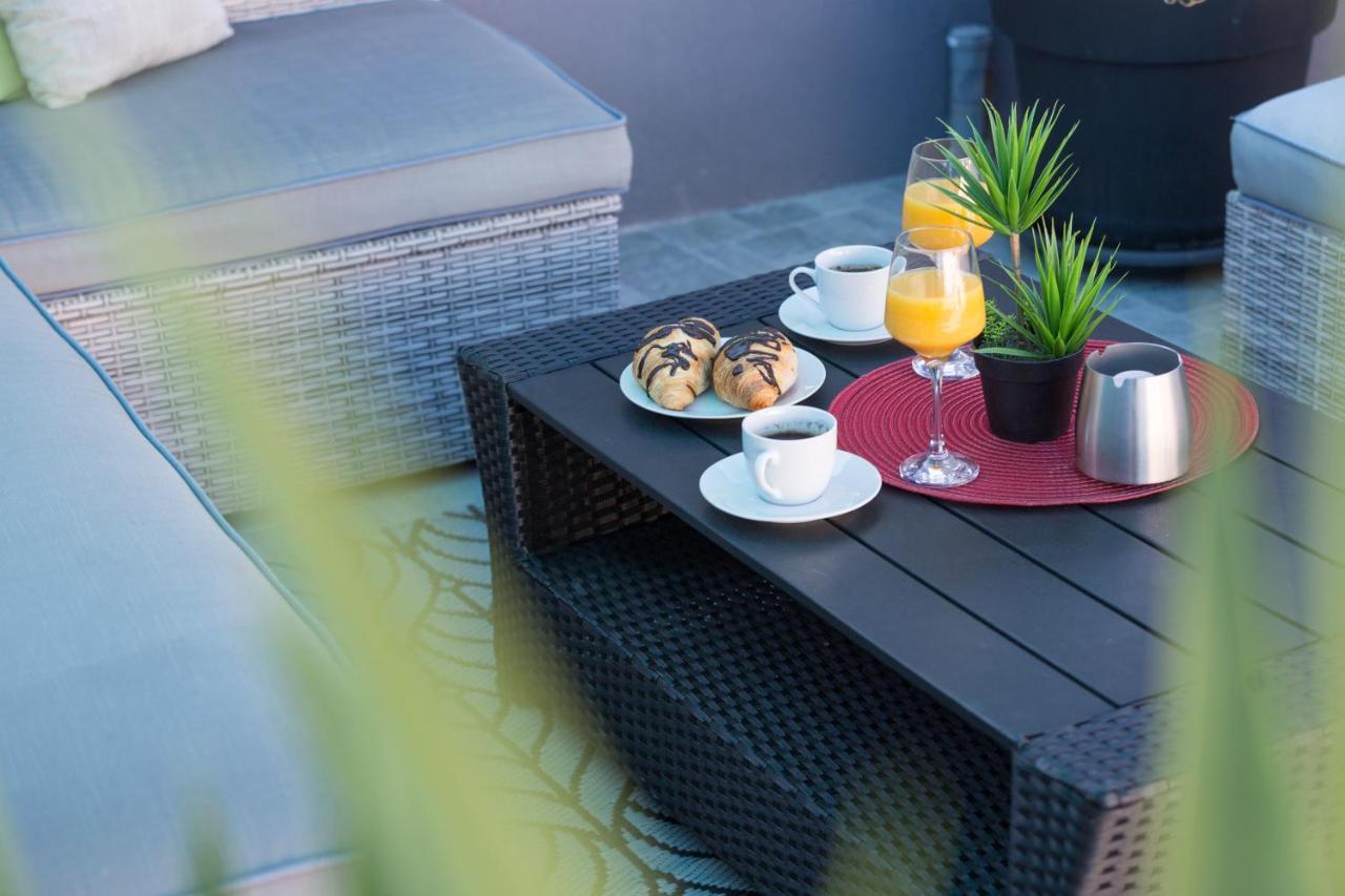 Apartments Lidija - Sea View Apartment With Exclusive Right Of Using Hot Tub Or Split Level Apartment With Exclusive Right Of Using Pool Подстрана Екстер'єр фото