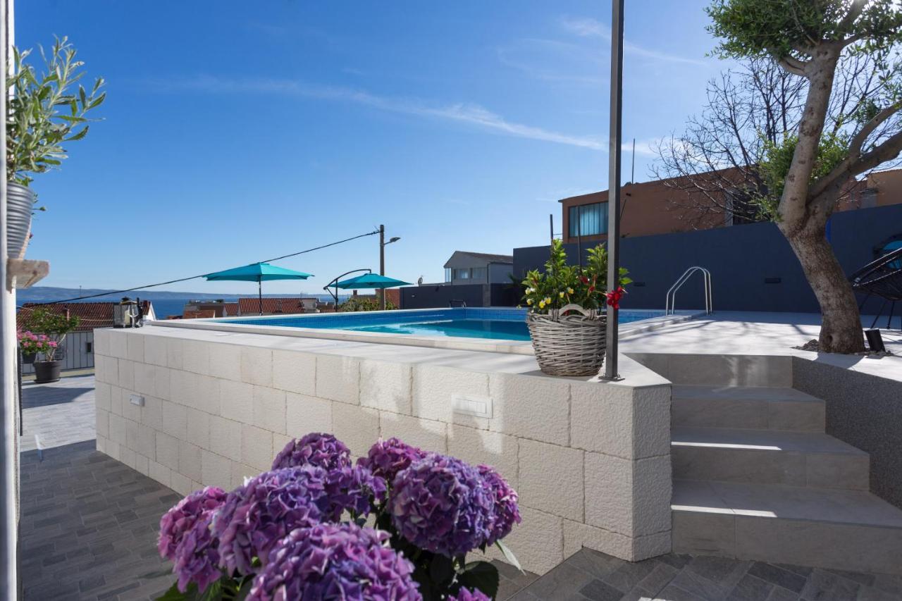 Apartments Lidija - Sea View Apartment With Exclusive Right Of Using Hot Tub Or Split Level Apartment With Exclusive Right Of Using Pool Подстрана Екстер'єр фото