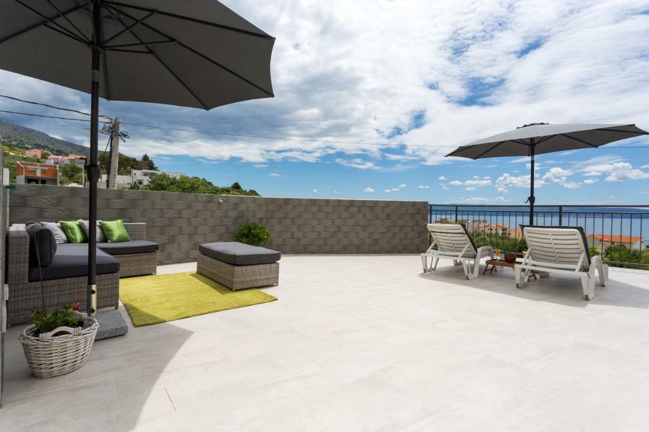 Apartments Lidija - Sea View Apartment With Exclusive Right Of Using Hot Tub Or Split Level Apartment With Exclusive Right Of Using Pool Подстрана Екстер'єр фото