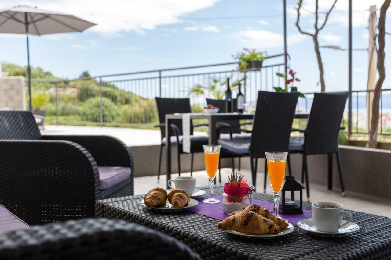 Apartments Lidija - Sea View Apartment With Exclusive Right Of Using Hot Tub Or Split Level Apartment With Exclusive Right Of Using Pool Подстрана Екстер'єр фото