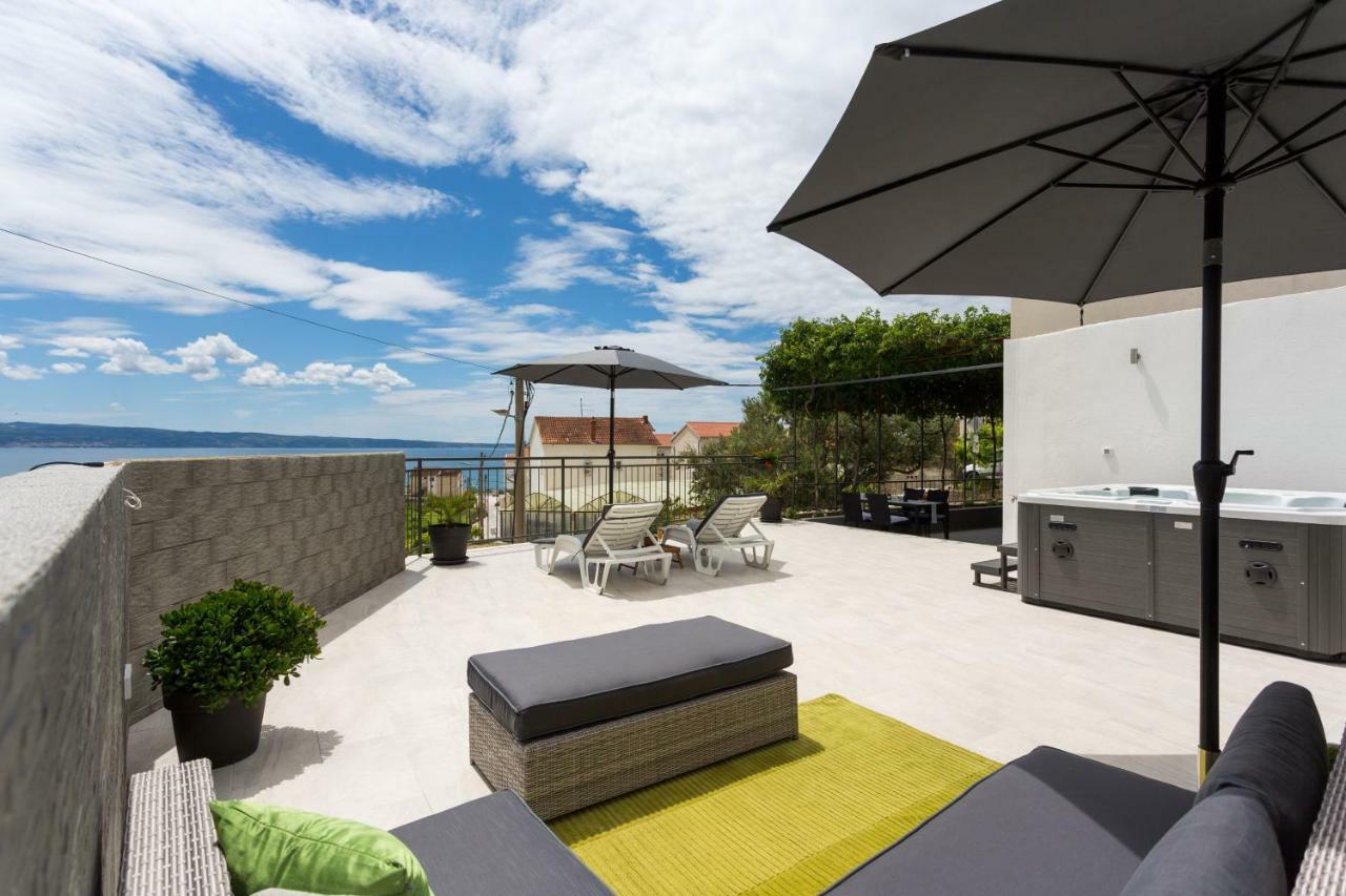 Apartments Lidija - Sea View Apartment With Exclusive Right Of Using Hot Tub Or Split Level Apartment With Exclusive Right Of Using Pool Подстрана Екстер'єр фото